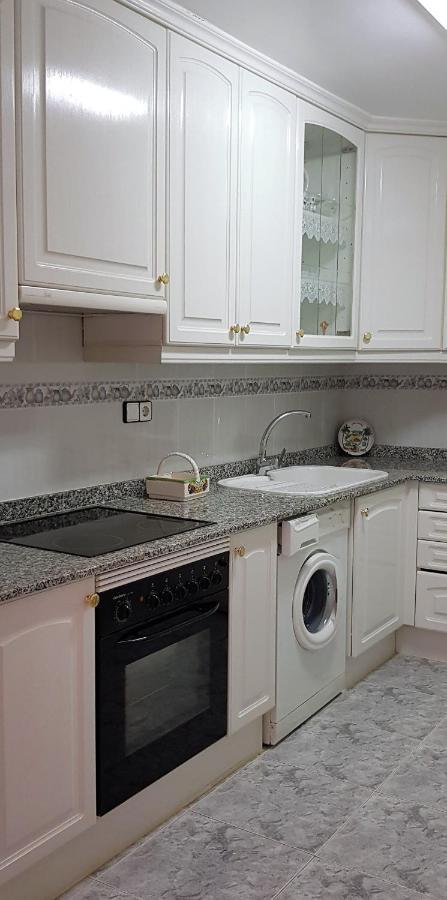 Apartamento Armonia:Centrico, Tranquilo Y Acogedor Elda Bagian luar foto